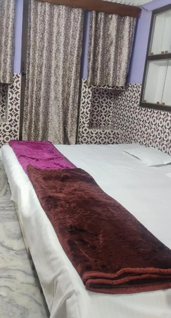 Gayatri Paying Guest House Varanasi Bed & Breakfast